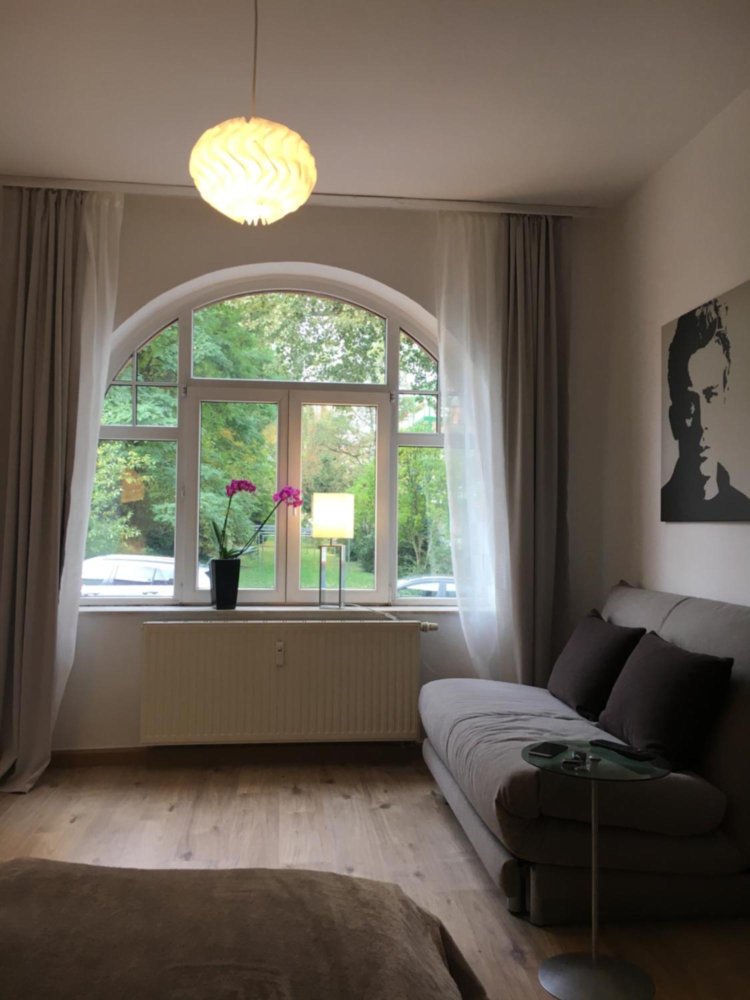 Gemuetliche Ferienwohnung Im Erdgeschoss- Jenaer Strasse Эрфурт Экстерьер фото