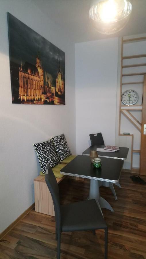 Gemuetliche Ferienwohnung Im Erdgeschoss- Jenaer Strasse Эрфурт Экстерьер фото